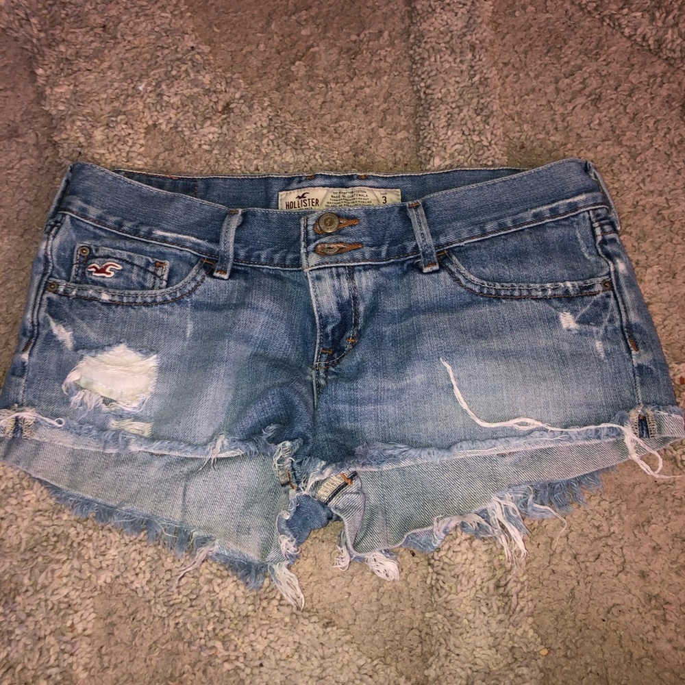 Women’s Hollister jean shorts